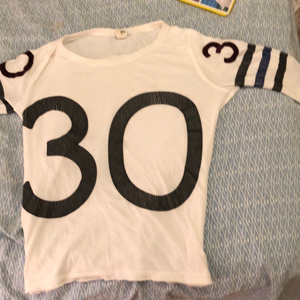 Free people quarter sleeve tee.